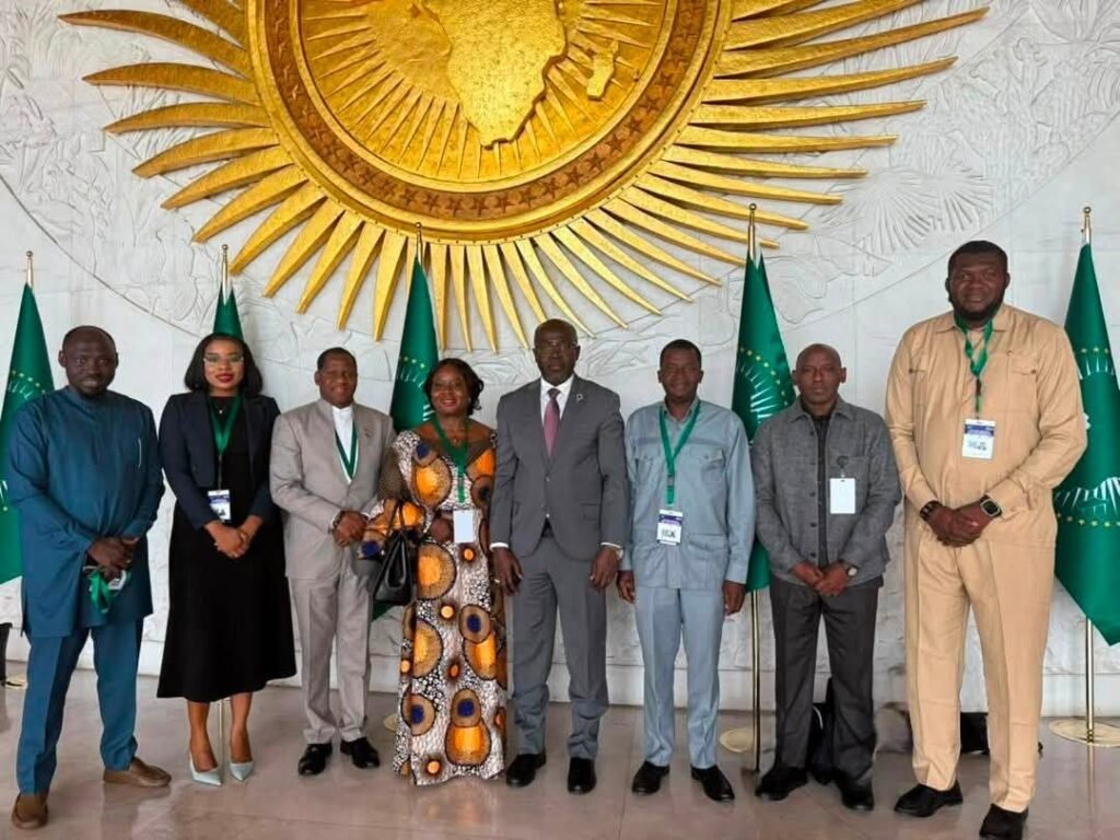 Gambia AU